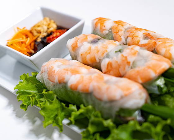Image: (8) Spring roll 
                 Gỏi cuốn tôm thịt 
                 鮮蝦檬粉生春卷
